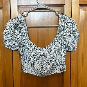 black and white cropped blouse